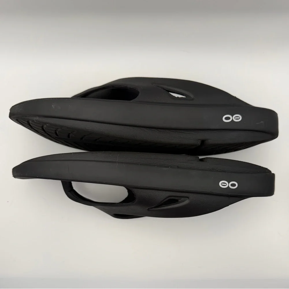 OOFOS‎ Adults' OOriginal Recovery Black Flip Flop Sandals Men’s 8 / Women’s 10